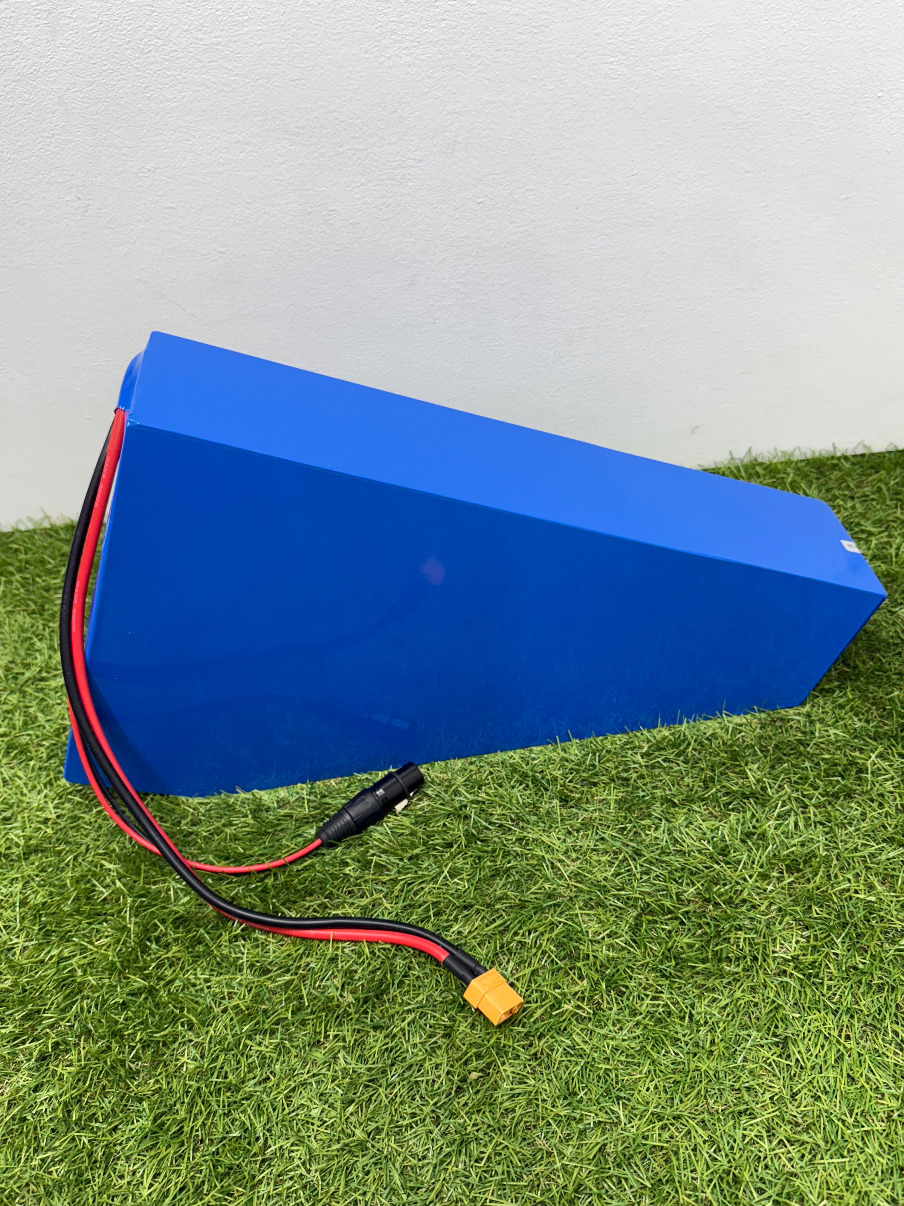 72v 29ah Triangle Li-ion Ebike Battery Electric Bike with 4a charger Soft Case