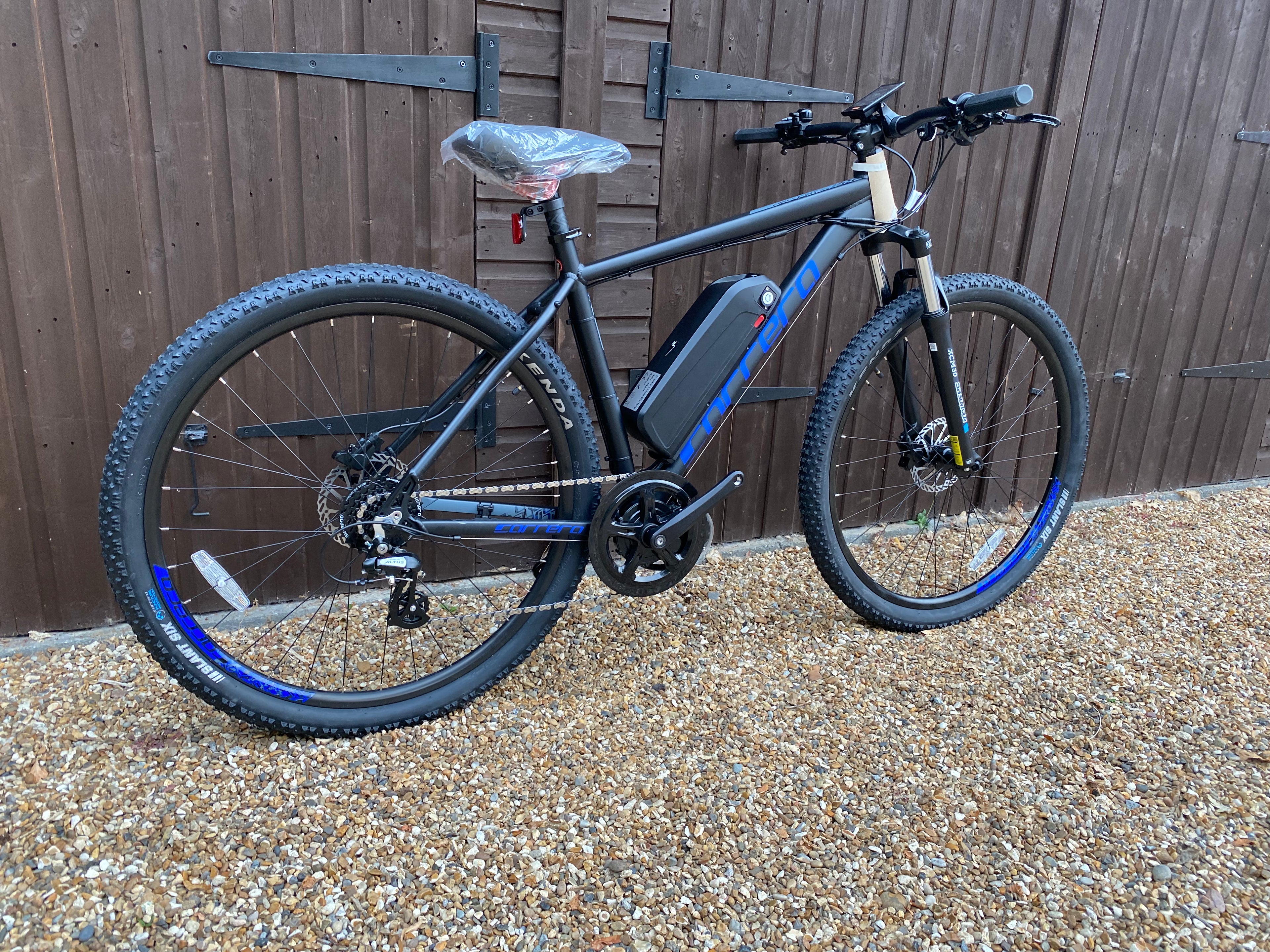 Carrera Hellcat electric bike 48v 750 Watts Bafang Mid Drive 29inch Mountain bike