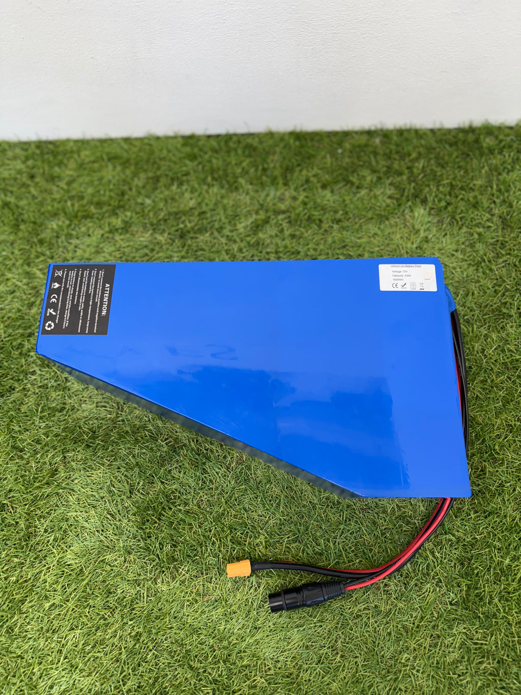 72v 23ah Triangle Li-ion Ebike Battery Electric Bike with 4a charger Soft Case