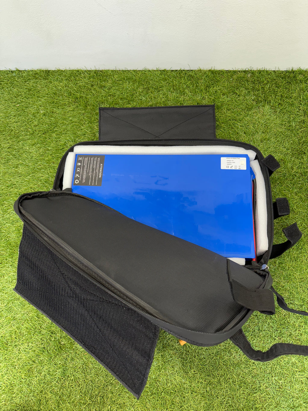 72v 23ah Triangle Li-ion Ebike Battery Electric Bike with 4a charger Soft Case