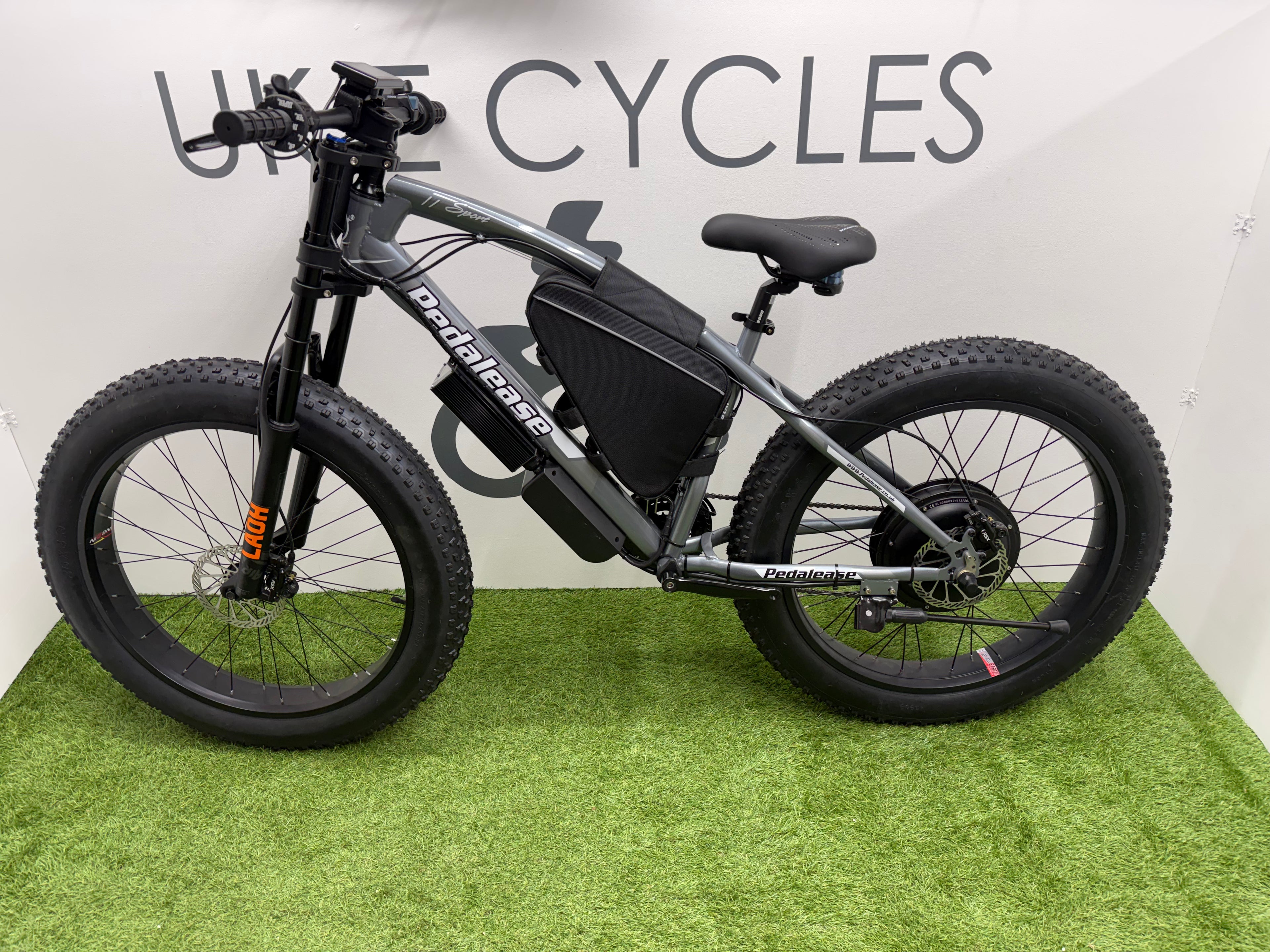 Fat bike 26x4 inch electric bike 72v 3000 Watts Lithium🔋25ah battery