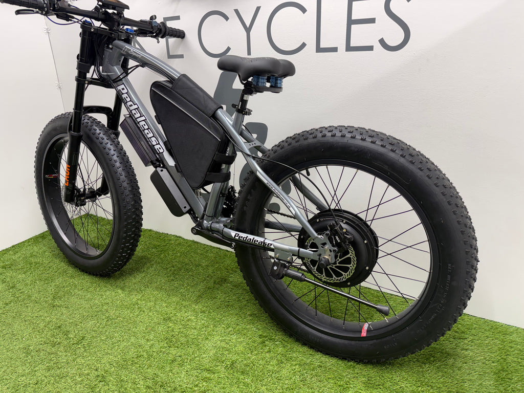 Fat bike 26x4 inch electric bike 72v 3000 Watts Lithium🔋25ah battery