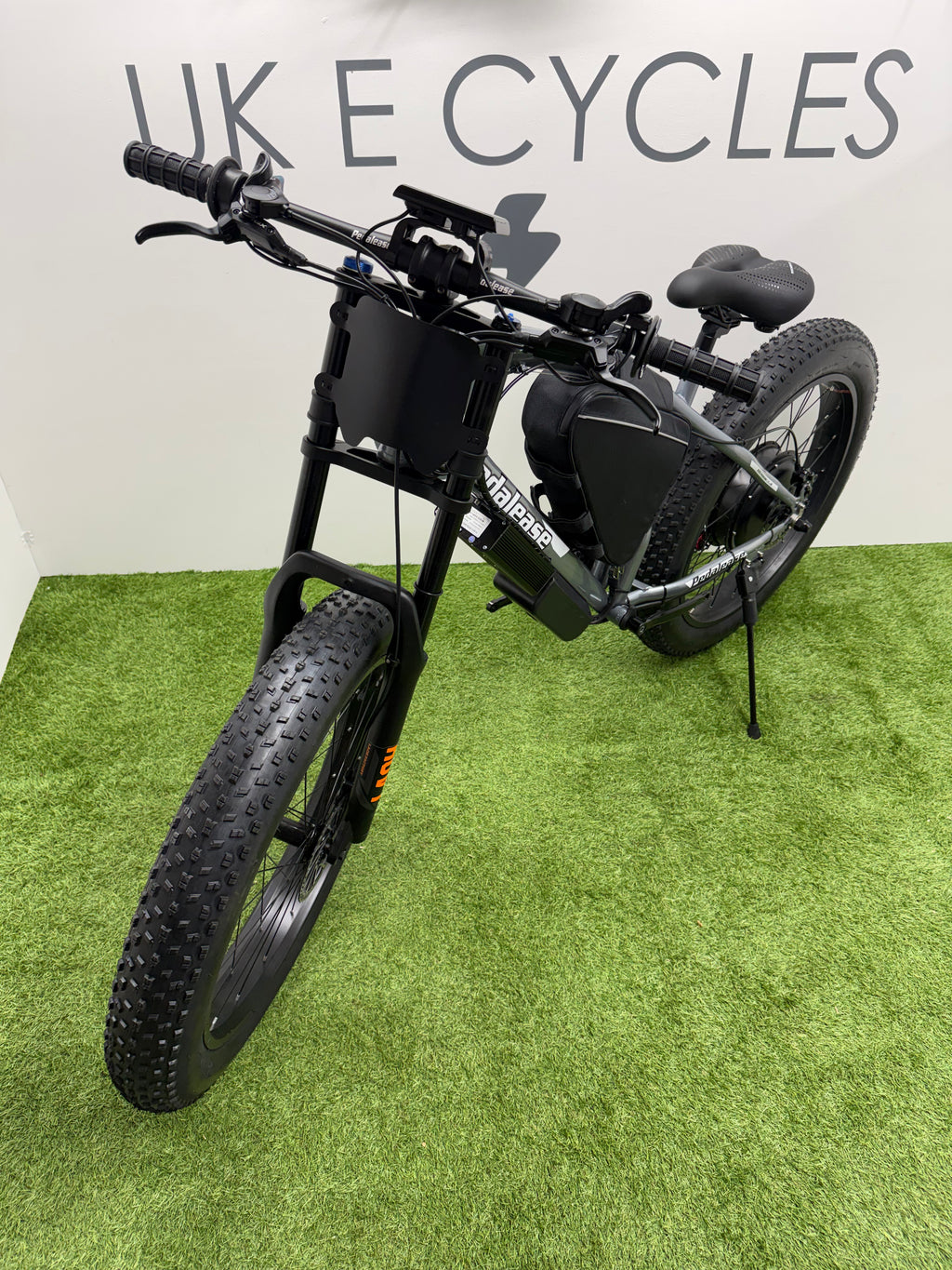Fat bike 26x4 inch electric bike 72v 3000 Watts Lithium🔋25ah battery