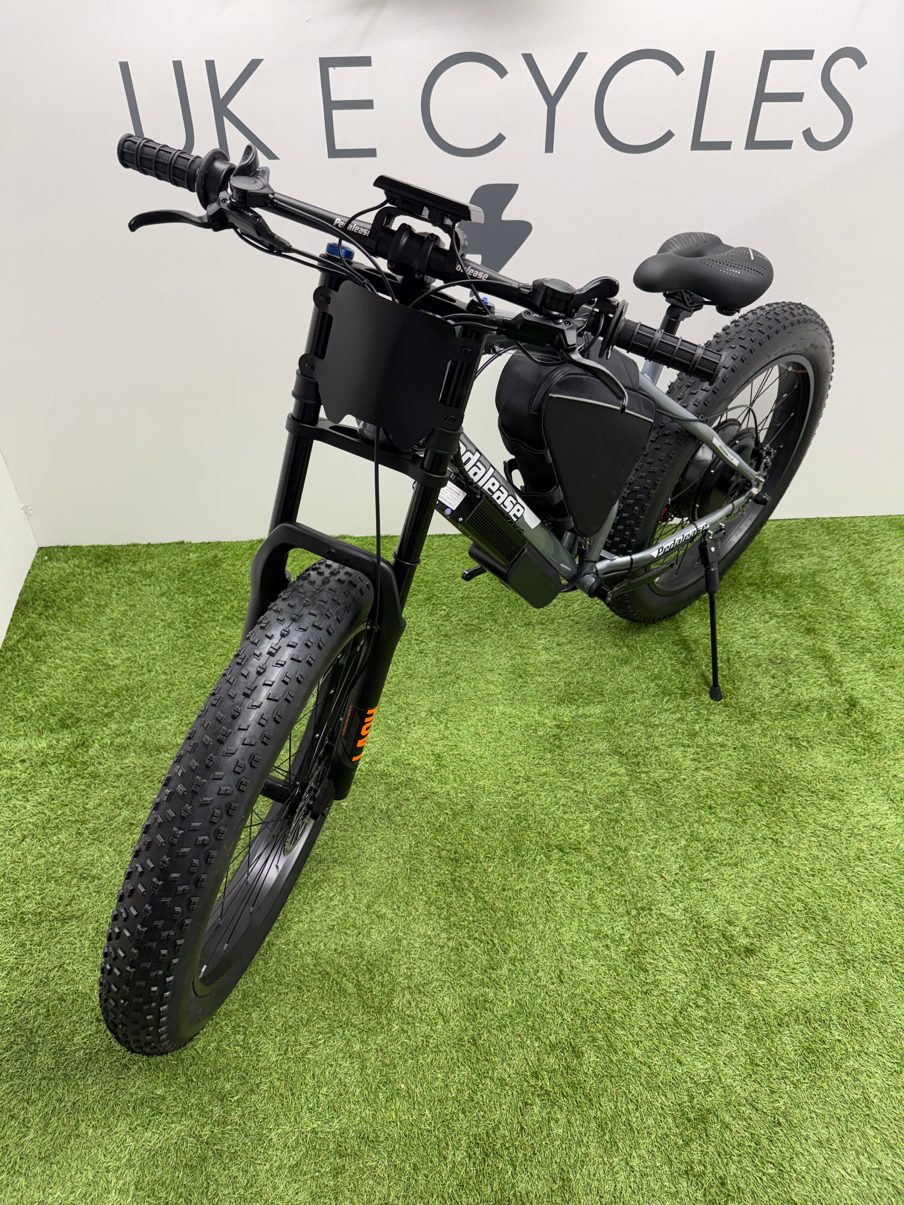Fat bike 26x4 inch electric bike 72v 3000 Watts Lithium🔋25ah battery