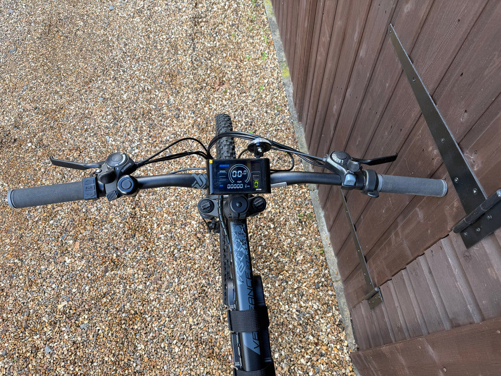 Carrera Vengeance Black edition electric bike 48v/52v 2000 Watts mtx Lithium🔋.