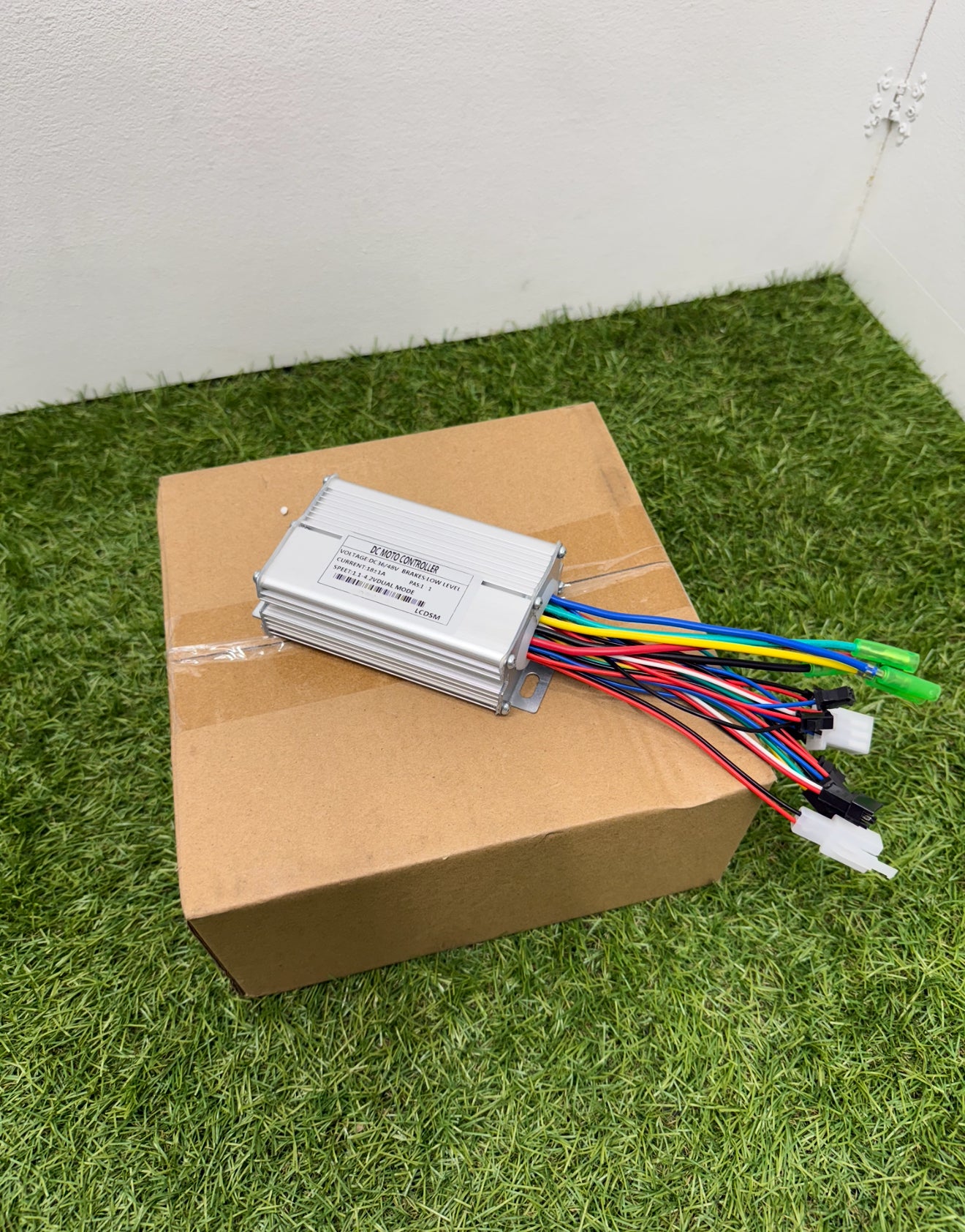 YF 350w 36/48V 18A+1 Ebike Controller Sine Wave Controller