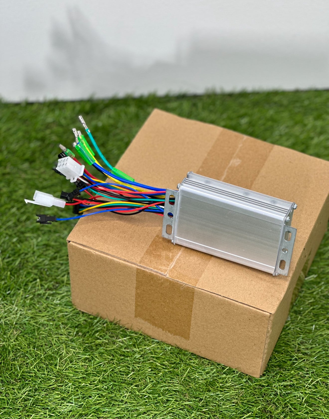 YF 350w 36/48V 18A+1 Ebike Controller Sine Wave Controller