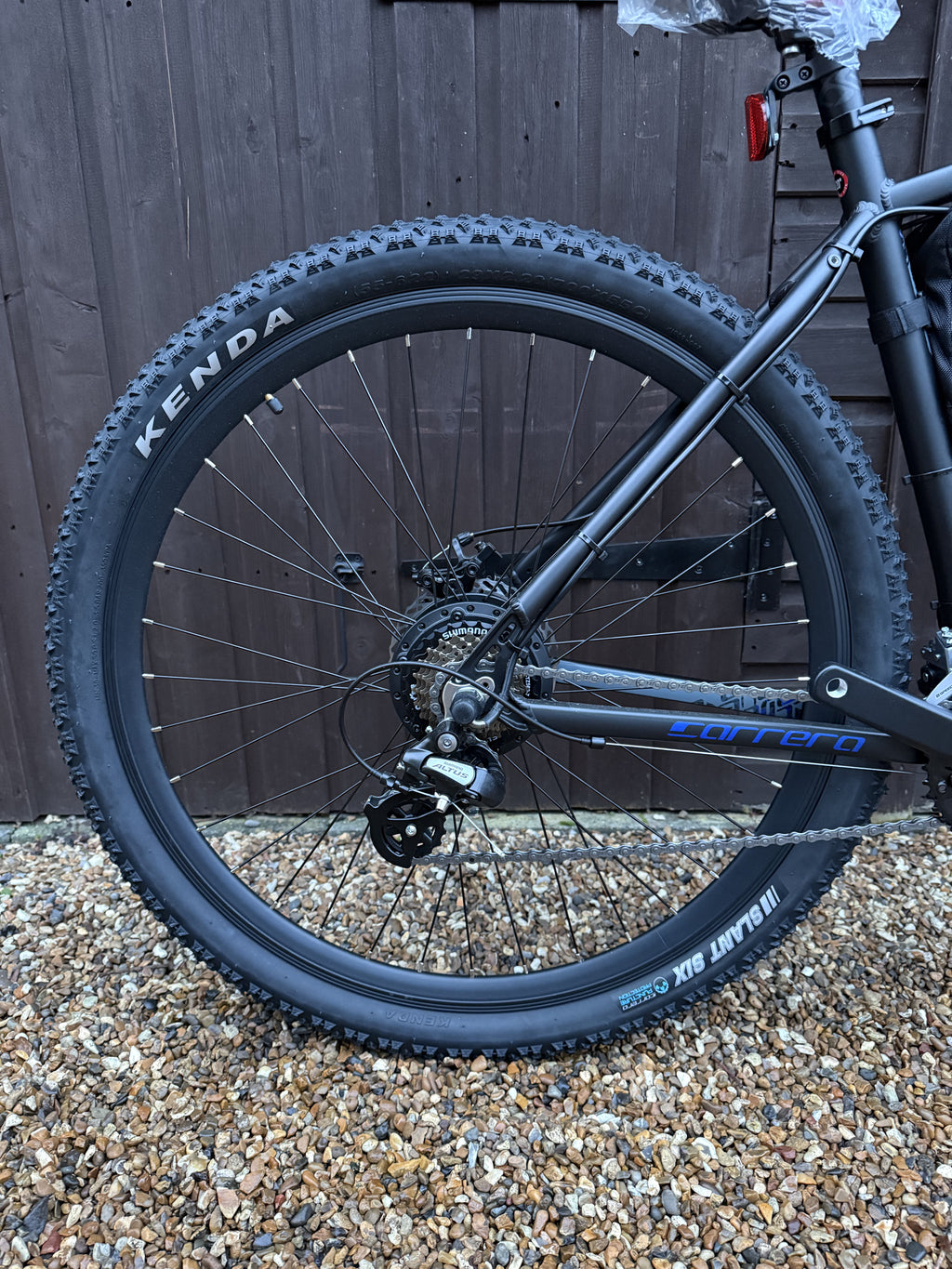 Carrera Helcat electric bike 36v 250 Watts 29 inch Mountain bike Road legal Power