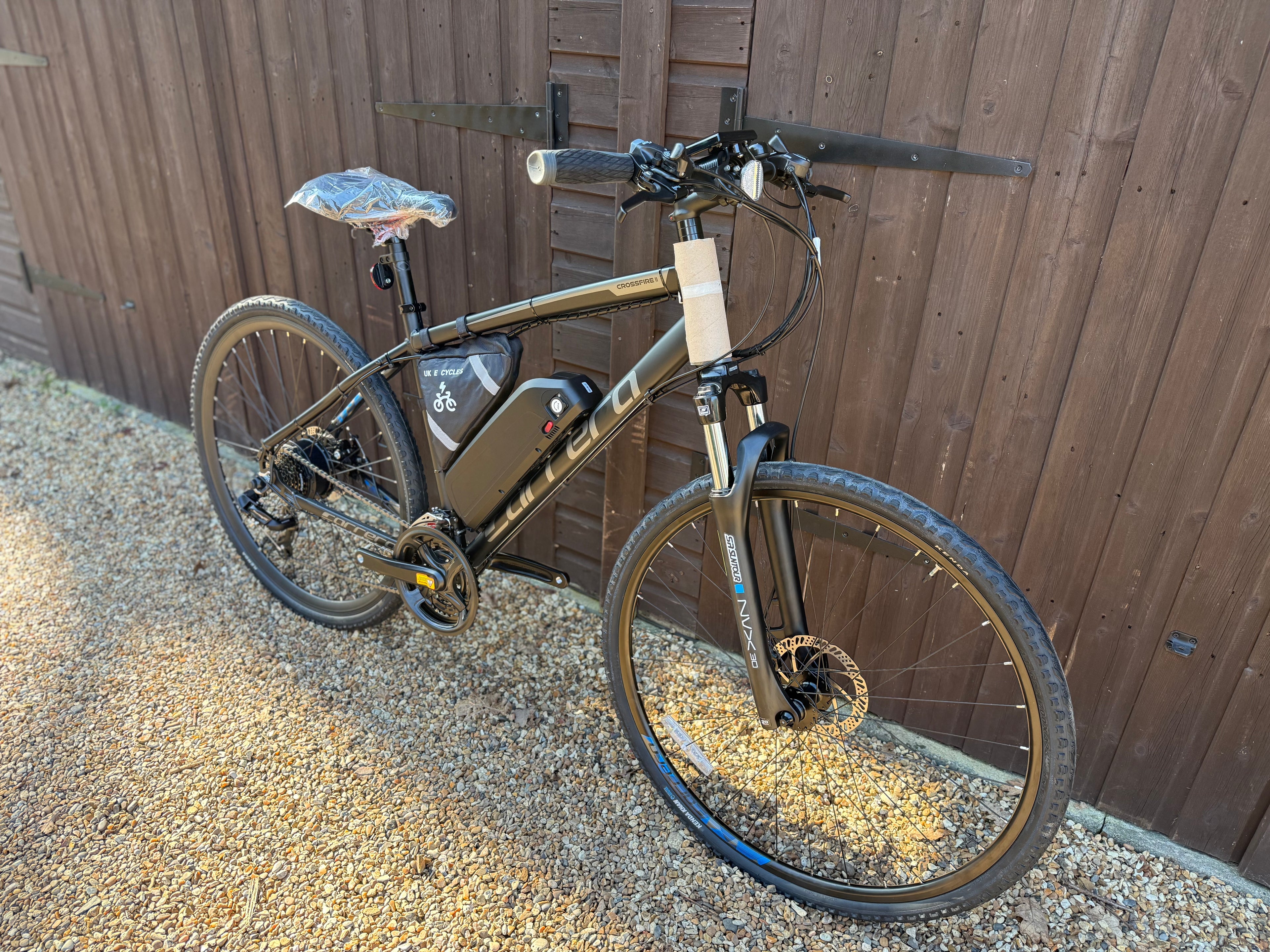 Carrera crossfire 2 electric bike 36/48v 350 Watts 700c Hybrid bike