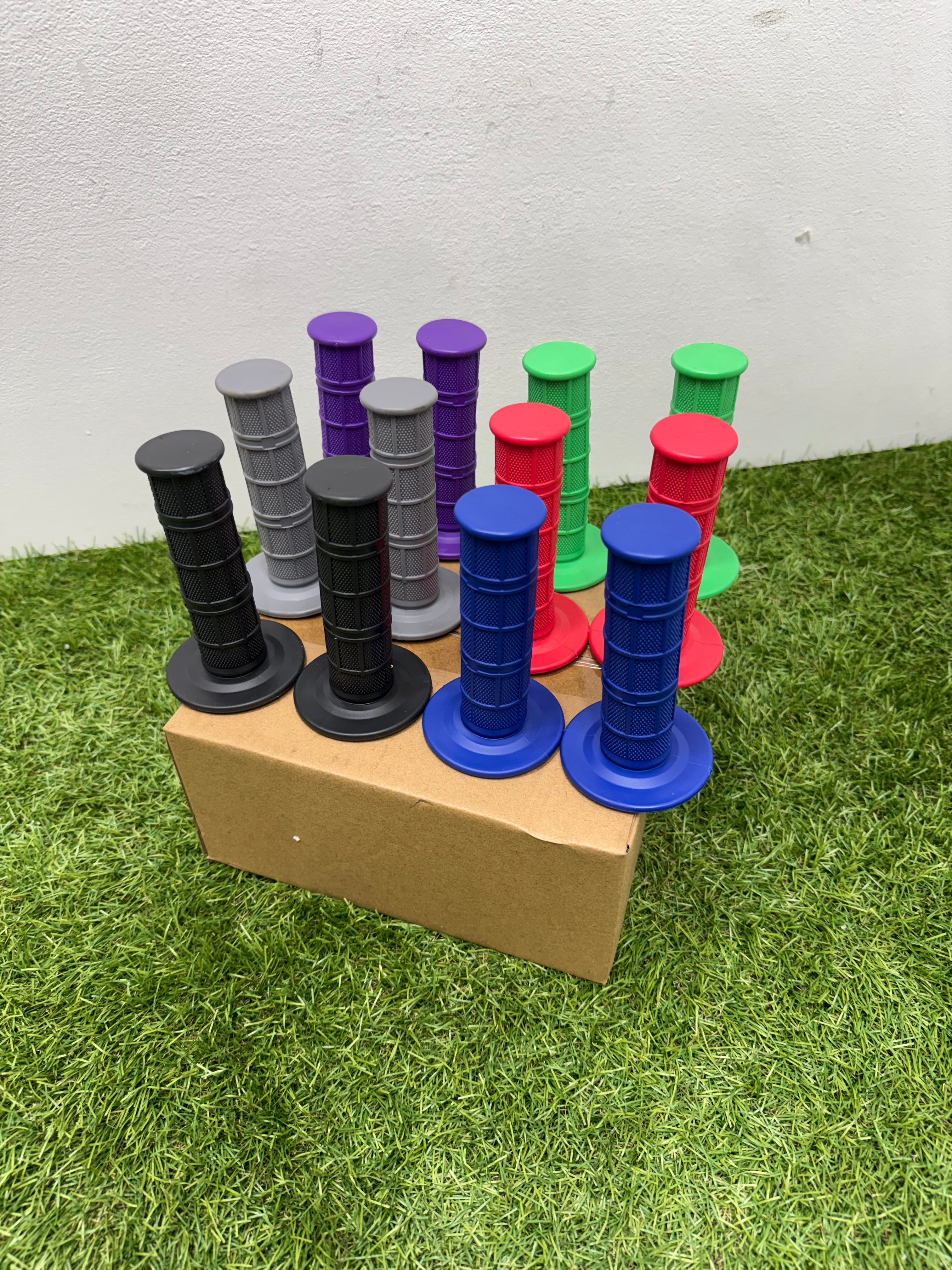 Bike Twist Throttle Grips MX Enduro Tapered Dual Compound Diamond Waffle Soft