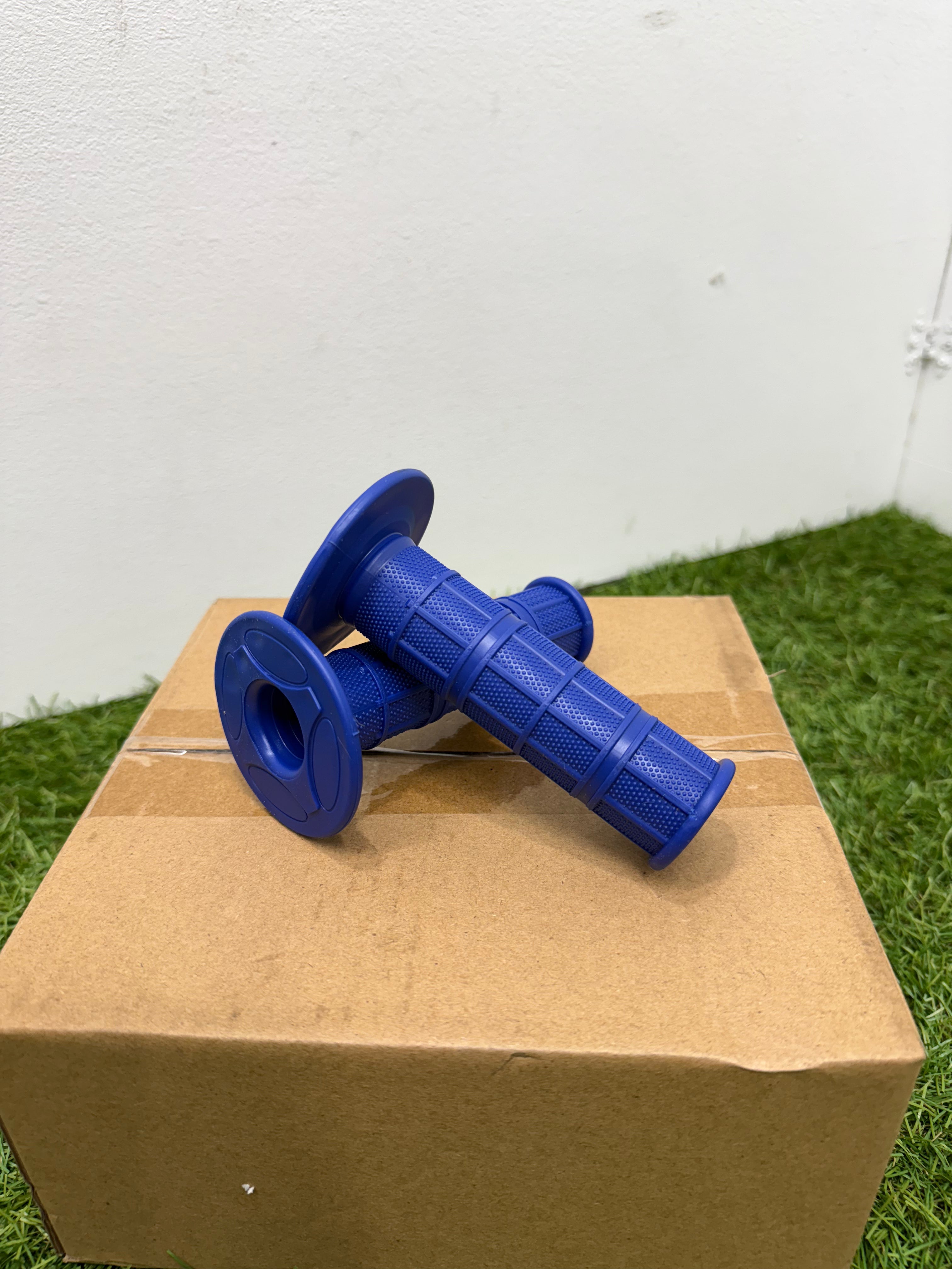 Bike Twist Throttle Grips MX Enduro Tapered Dual Compound Diamond Waffle Soft