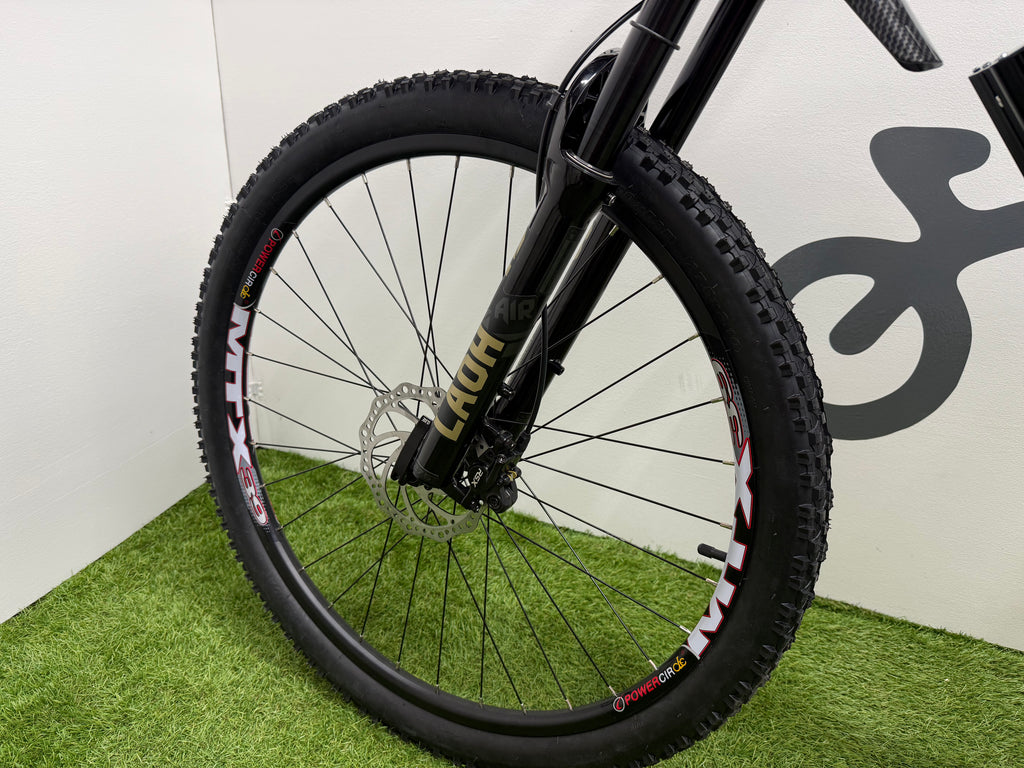 Carrera Valour Disc electric bike 72v 3000 Watts mtx Lithium🔋 Silver Edition With Double Shoulder Forks
