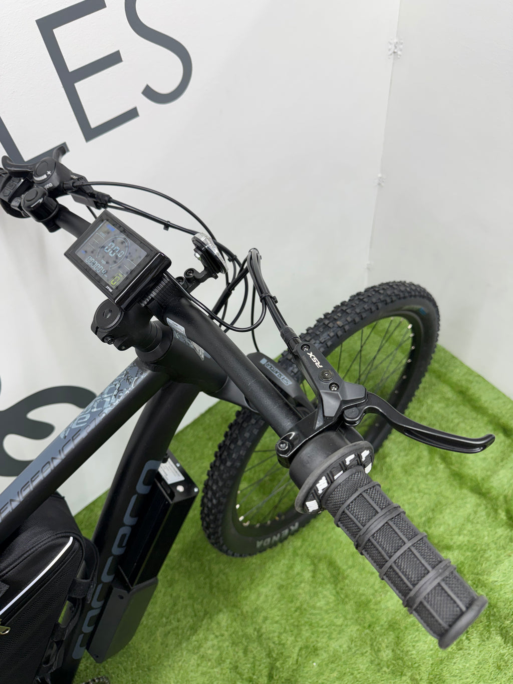 Carrera Vengeance electric bike 72v 3000 Watts mtx Lithium🔋  Black Edition