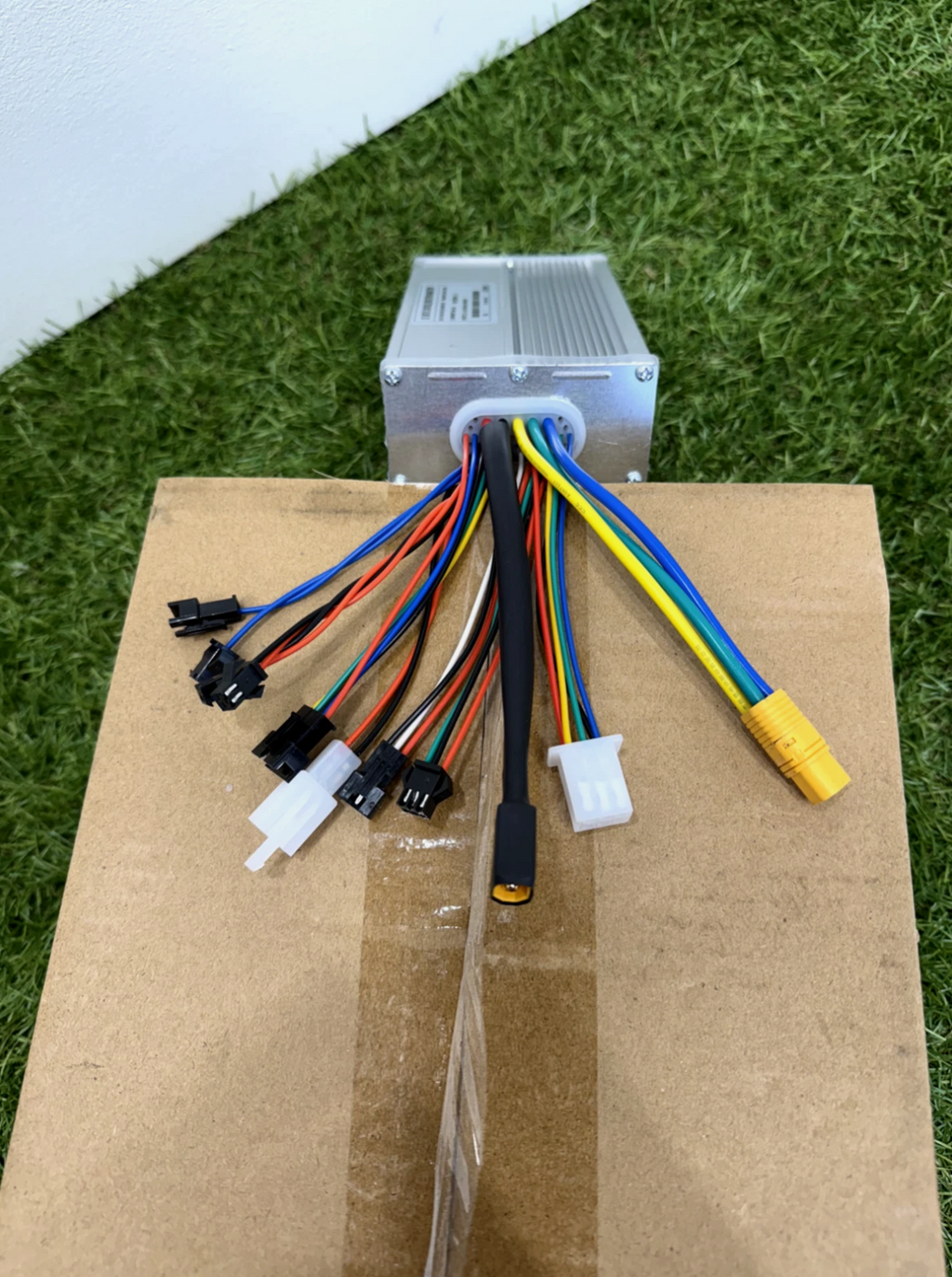 Electric Bike Controller 48V 30A 1000W Aluminium Body YF Sinewave With XT60