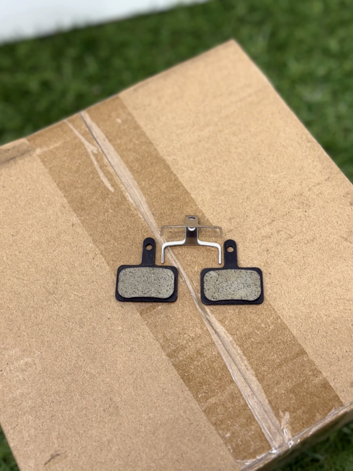 Semi Metallic Resin Bike Brake Pads Disc Mountain MTB Ebike Brake Pads Pair