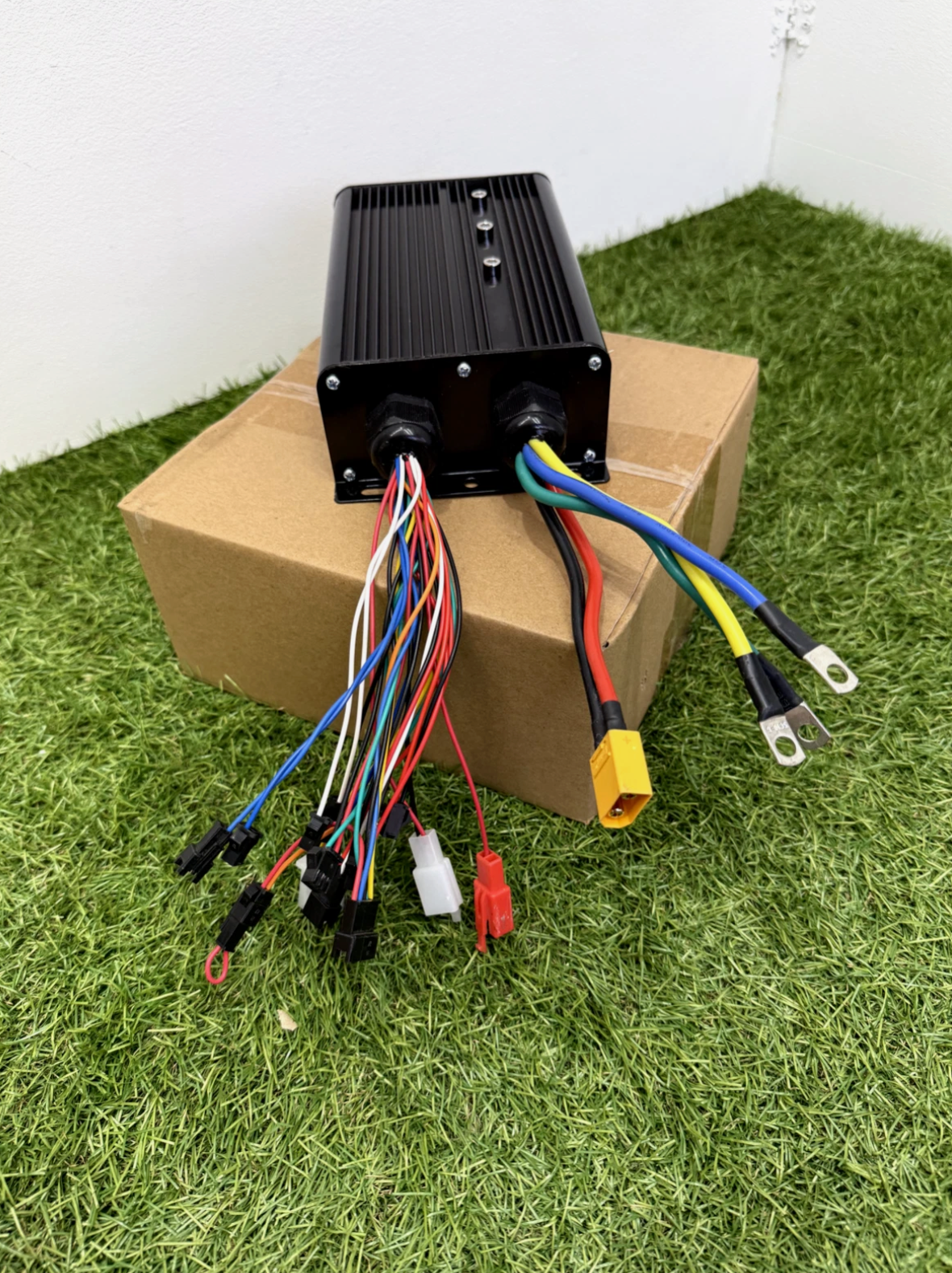 Electric Bike Controller 48V- 72V 60A For 3000W Motors Aluminium Body Sinewave YF Speed Controller With XT90