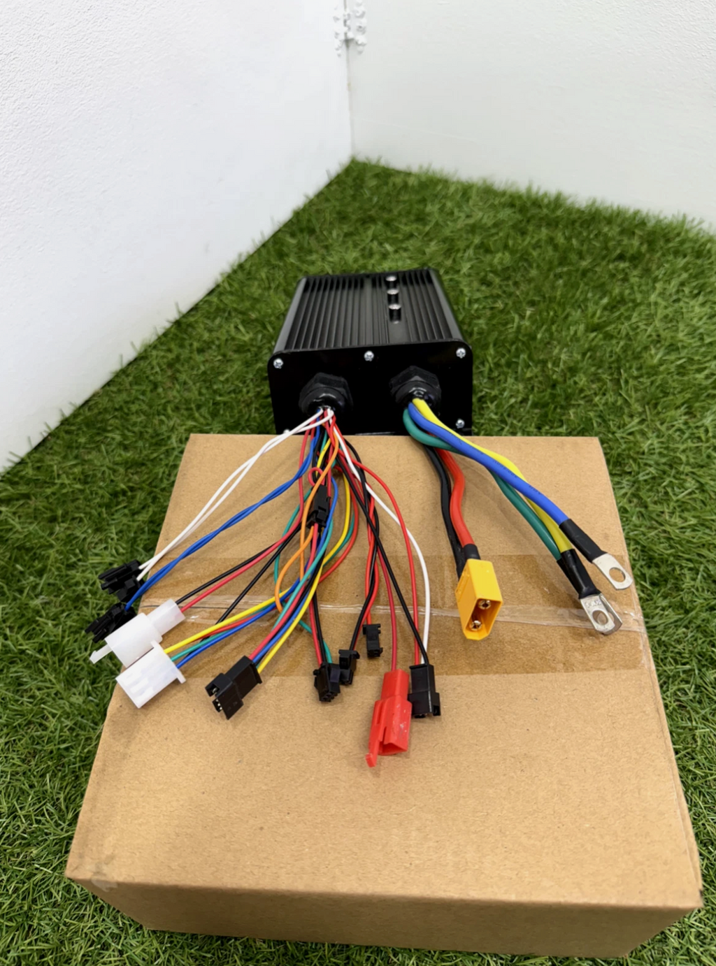 Electric Bike Controller 48V- 72V 60A For 3000W Motors Aluminium Body Sinewave YF Speed Controller With XT90