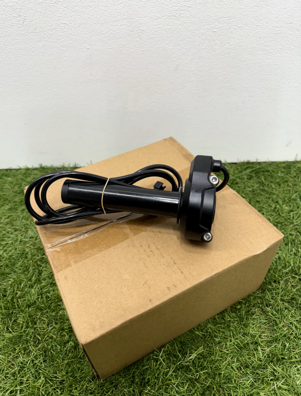 Surron Style Throttle With Ebike SM 3 Pin Connector Plug and Play for Most Ebike