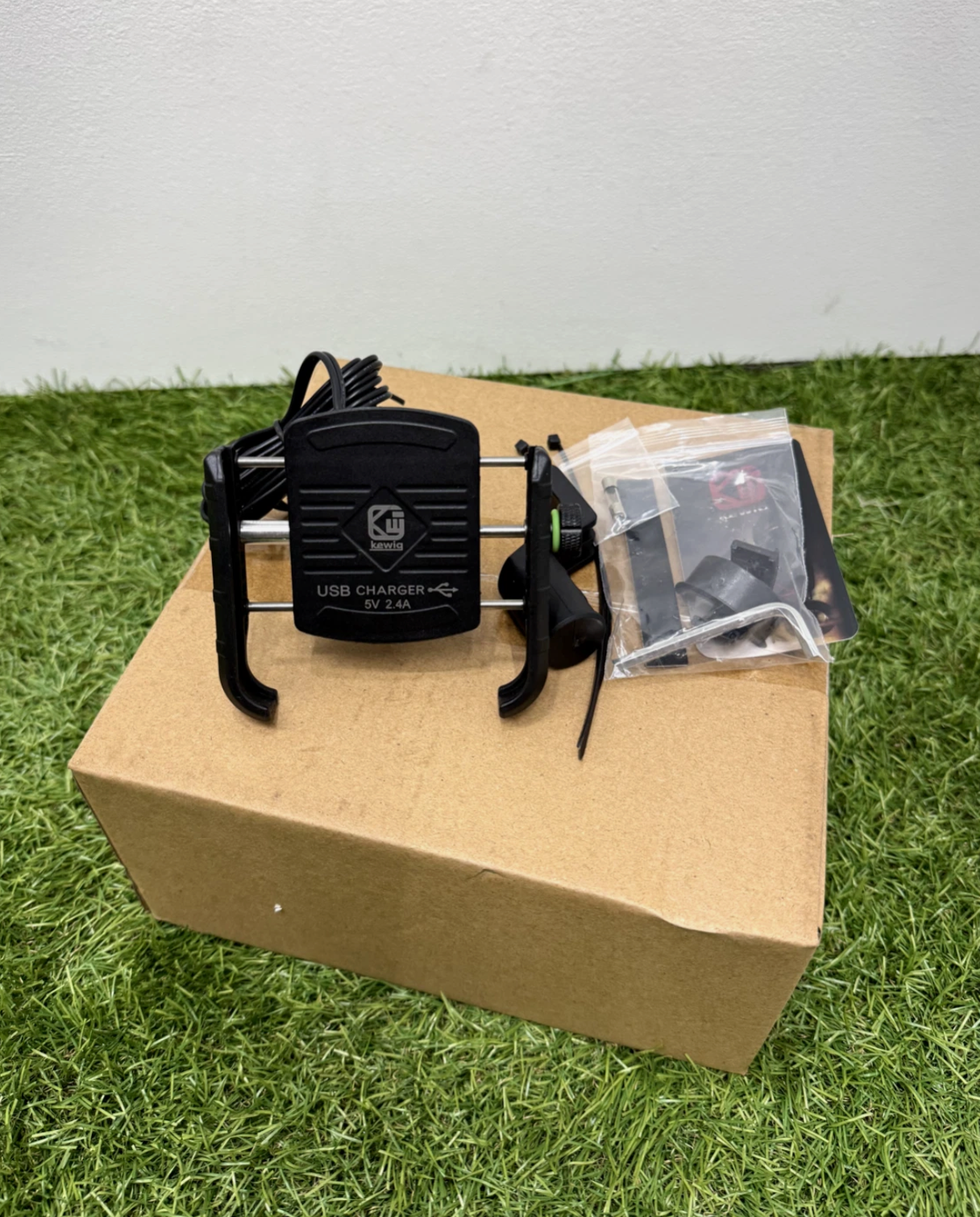 Phone Charger Holder With USB Electric bike/Motorbike Mount Cradle Input 12V-90V