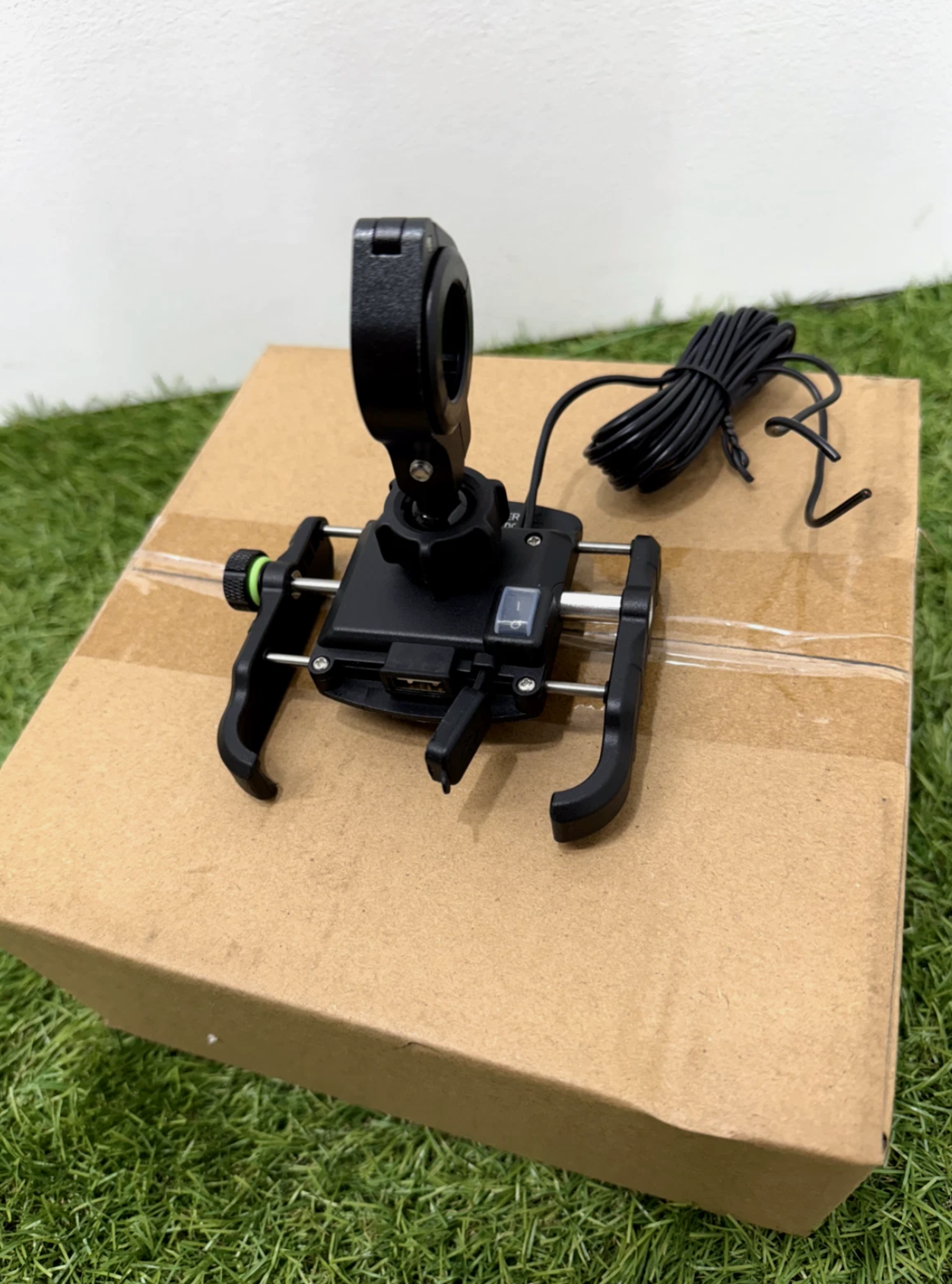 Phone Charger Holder With USB Electric bike/Motorbike Mount Cradle Input 12V-90V