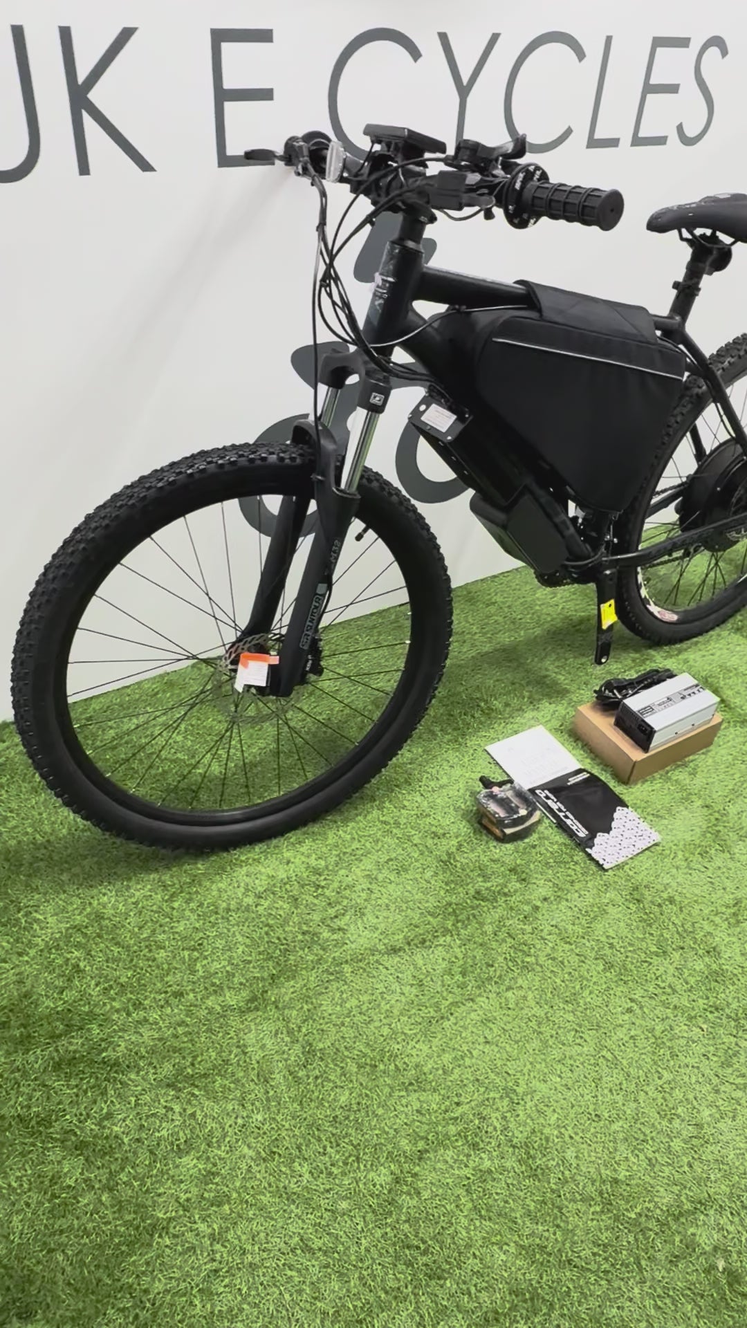 Carrera Vengeance electric bike 72v 5000 Watts mtx Lithium🔋30ah Black Edition
