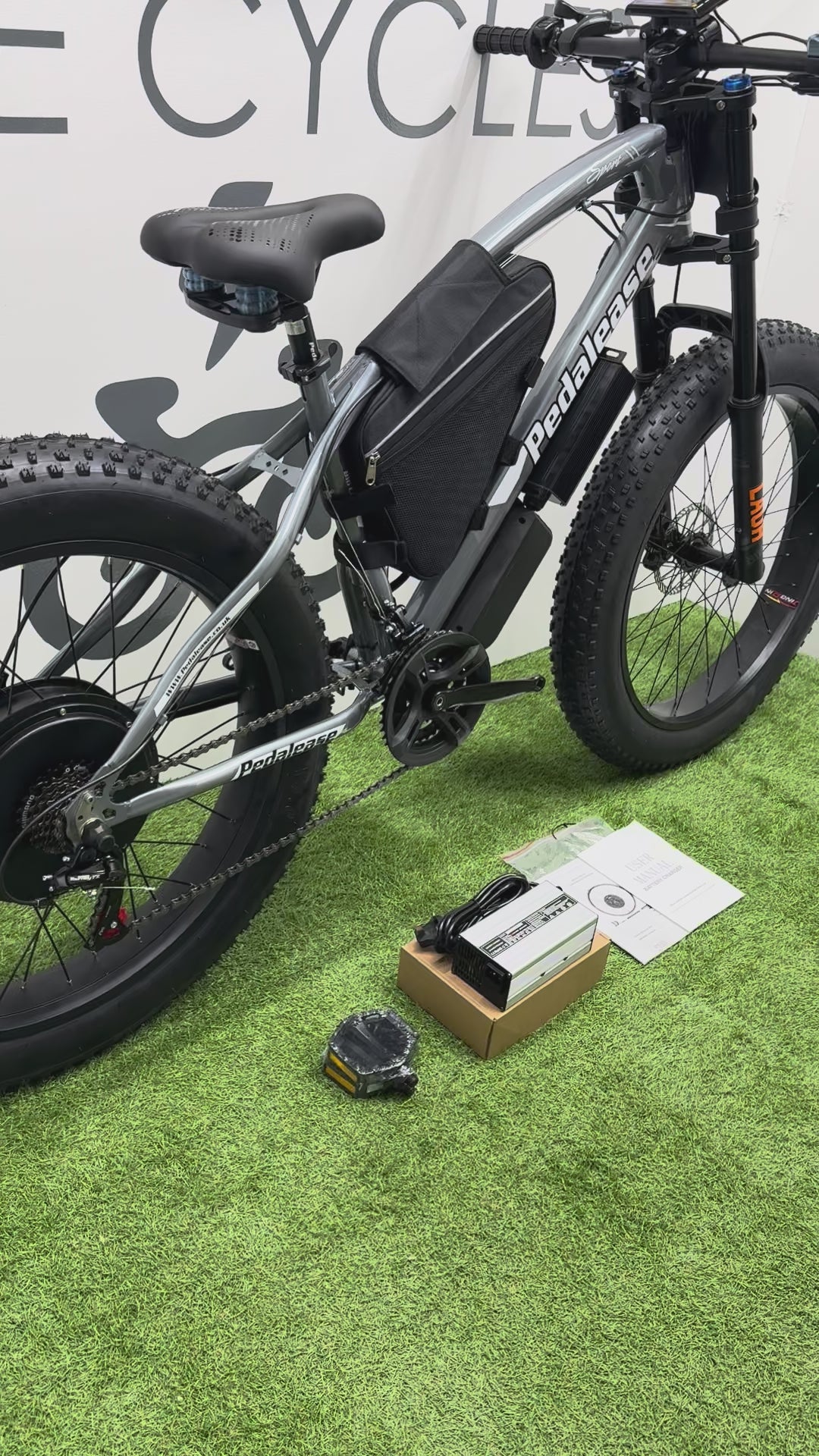 Fat bike 26x4 inch electric bike 72v 3000 Watts Lithium🔋25ah battery
